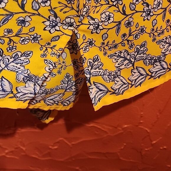 New Liz Claiborne Yellow Springy Blouse XL - Picture 8 of 8